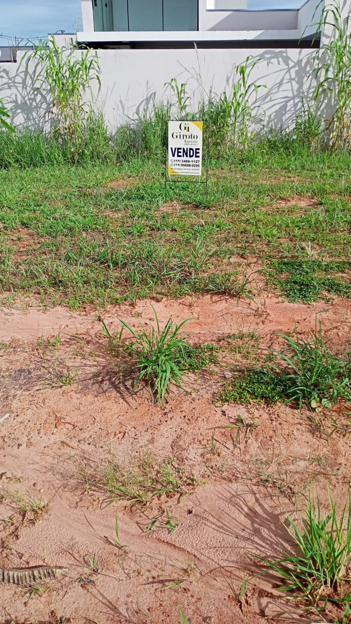 TERRENO À VENDA