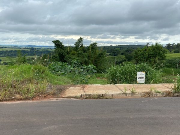 TERRENO A VENDA