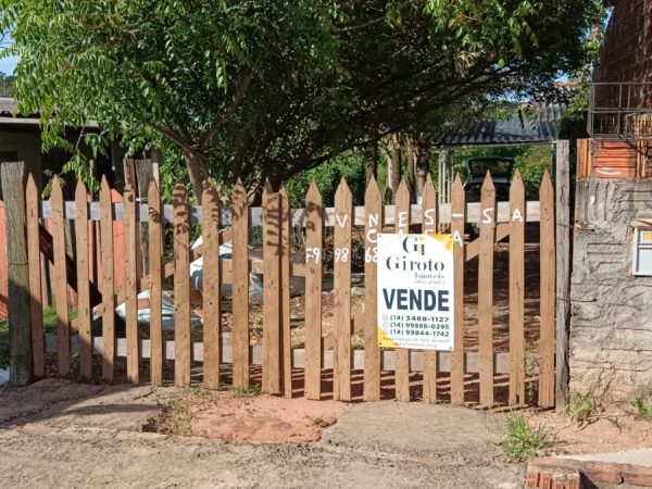 CASA COM CHÁCARA PARA VENDA