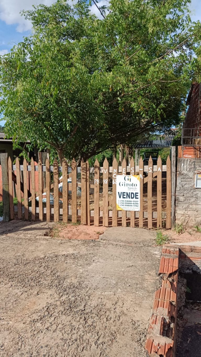 CASA COM CHÁCARA PARA VENDA