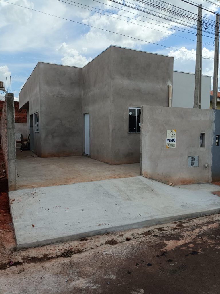 CASA À VENDA