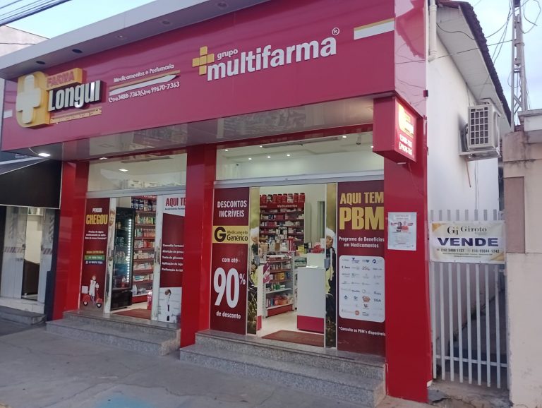 Venda de Prédio Comercial, mais casa residencial no fundo Venda de Prédio Comercial, mais casa residencial no fundo